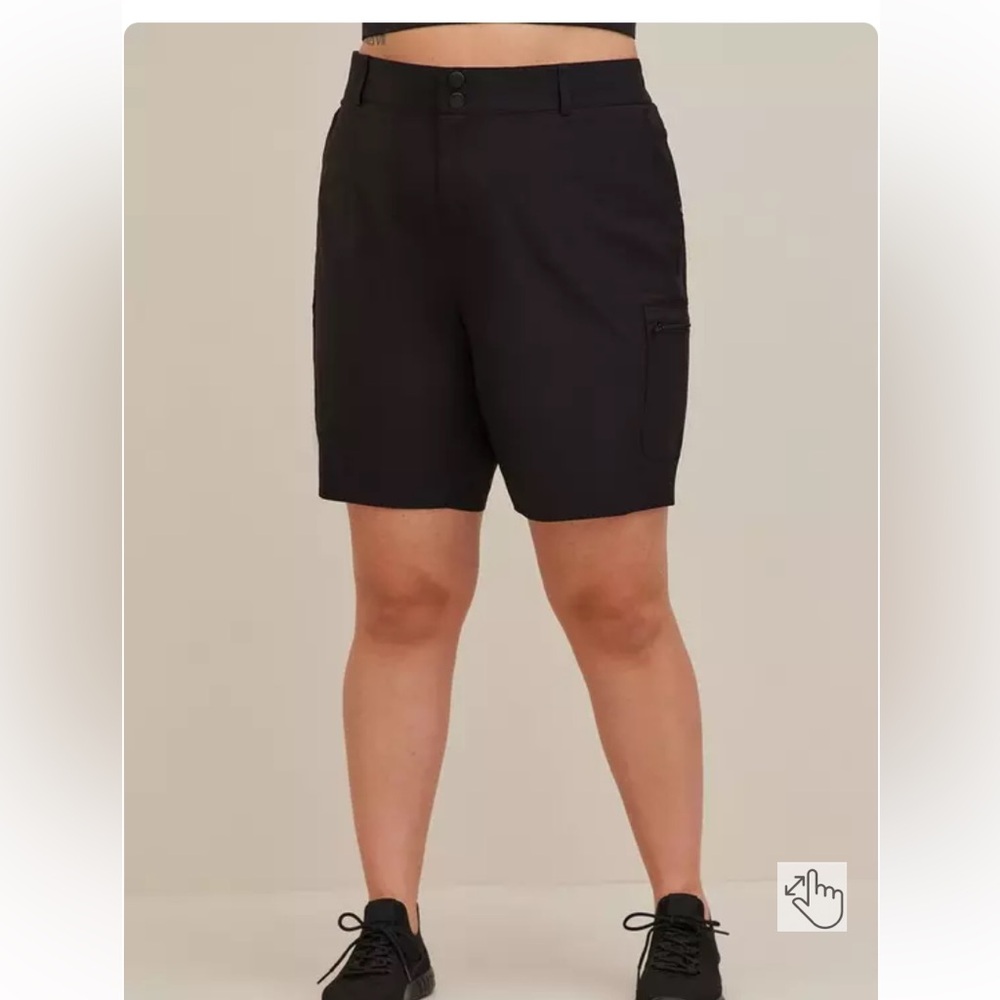 Torrid size 10 M/L Happy Camper Active Cargo Short - Stretch Woven Black